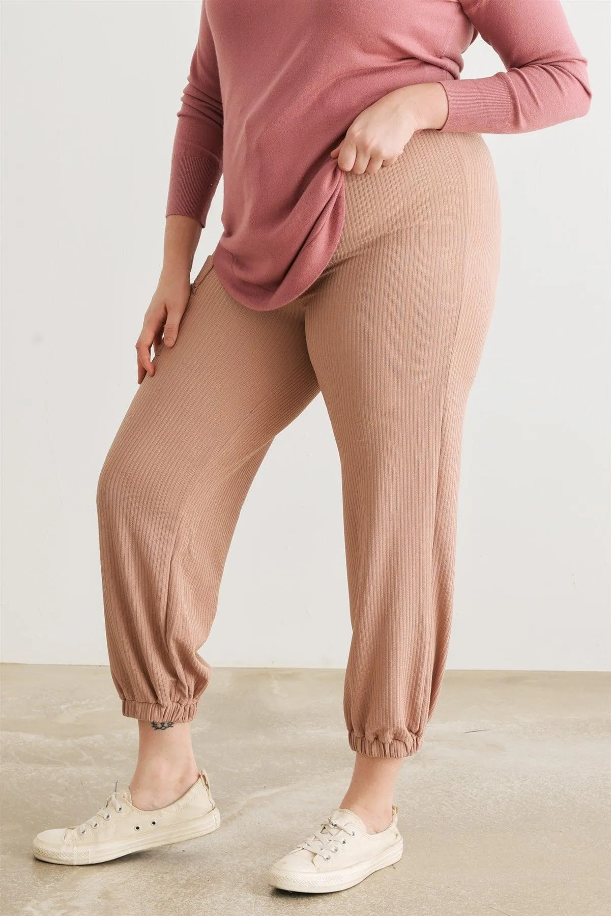 Junior Plus Taupe Ribbed High Waist Jogger Pants /3-1-1